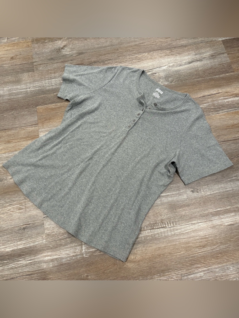 Duluth Trading Co Gray Henley Shirt with Button Placket